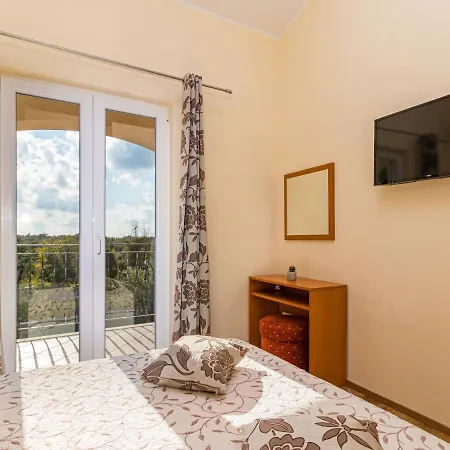 Holiday home Lara By Interhome Vrsar